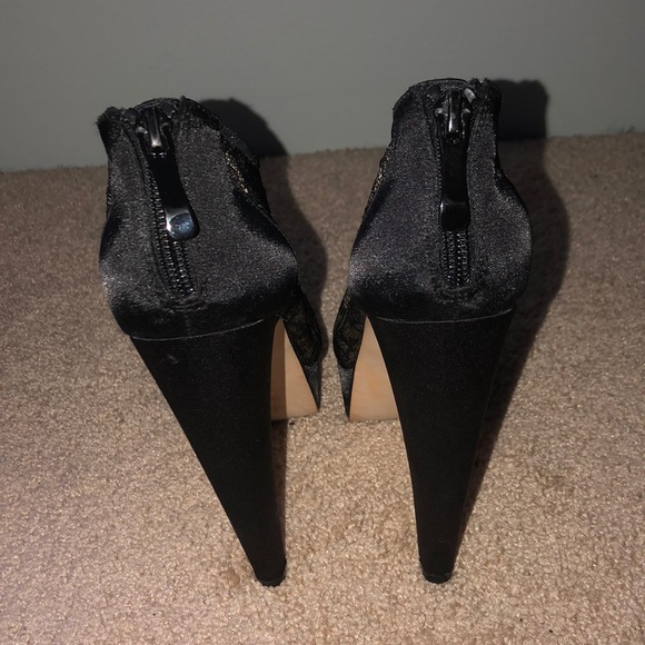 Black Lacey High Heels - Picture 5 of 5